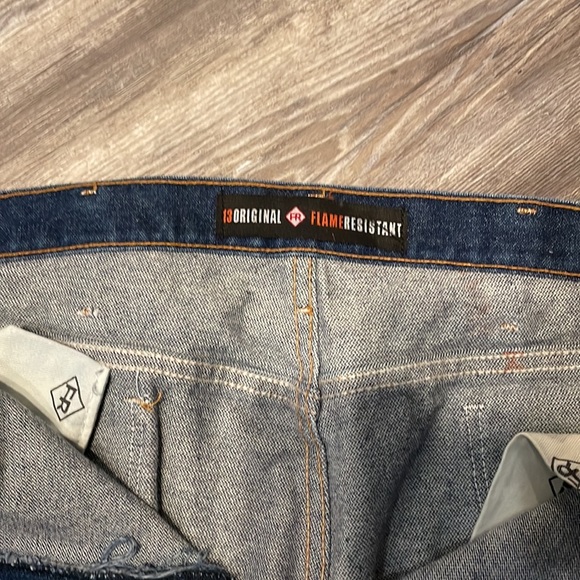 Wranglers Mens 40x32 Fire Retardant 13 Original Jeans - Picture 6 of 6